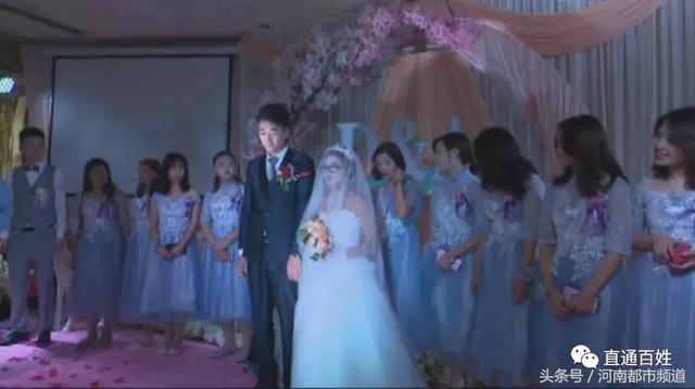 贵州女子办婚礼来了5个“爸爸”，新娘见5人笑转泪……