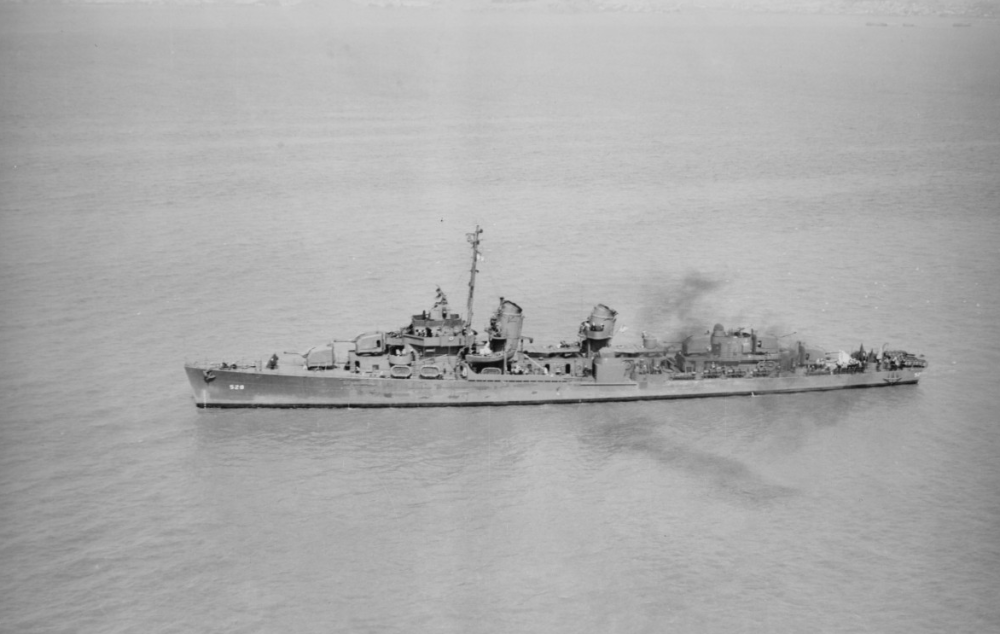 不死的二战海神,美军马拉尼号驱逐舰,屡遭重创险象环生